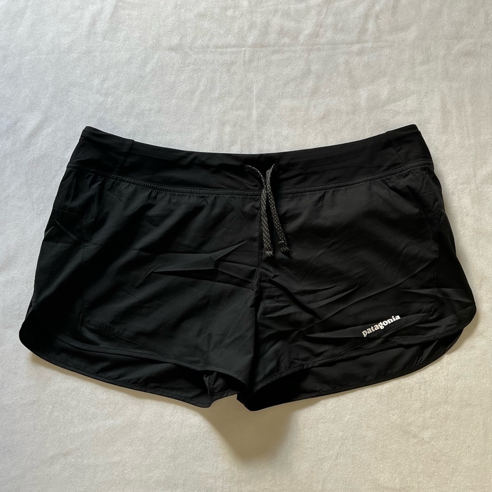 Patagonia Women’s Strider Shorts - 3" - M - Picture 4 of 7